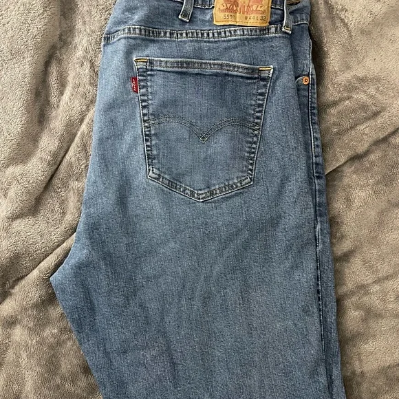 Levi's Men's Blue Jeans - Picture 2 of 7